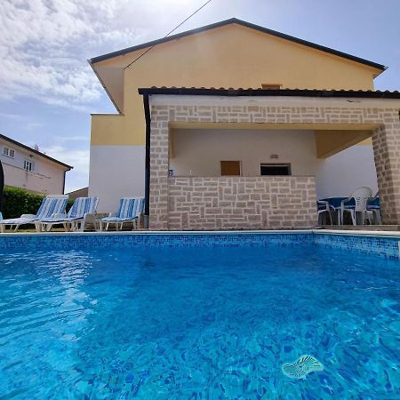 Vila Ara-Zarok Baška Exteriér fotografie