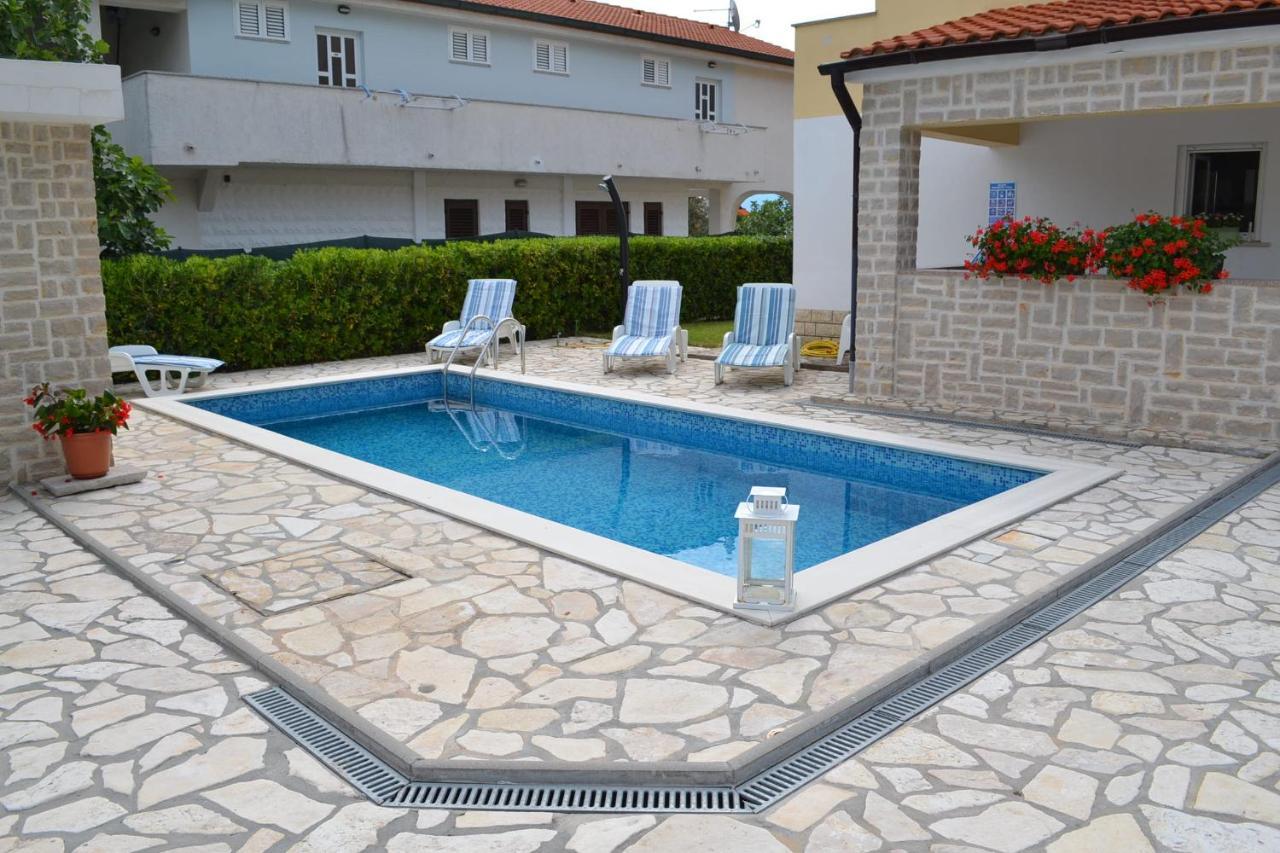 Vila Ara-Zarok Baška Exteriér fotografie